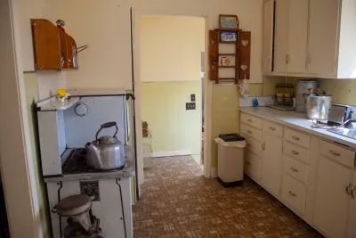 Little Blue House photo 3